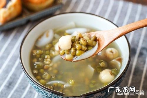 怎么区分水肿和胖?