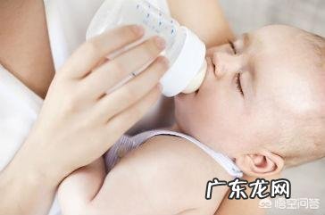 宝宝吐奶,应该怎么处理?