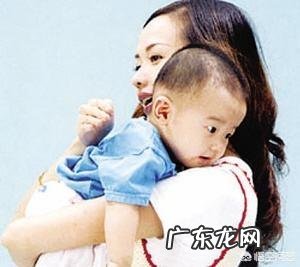 宝宝吐奶，应该怎么处理？