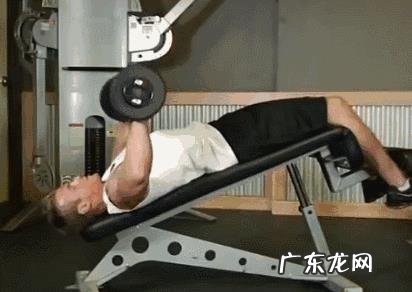 女生如何健身不减胸?