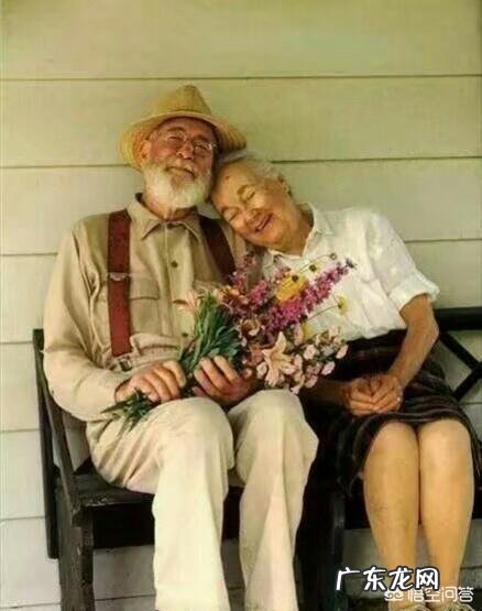 如何看待男友为给女友生日惊喜超速开车,但是耽误了女友的舞蹈课被女友抱怨而愤怒痛哭?