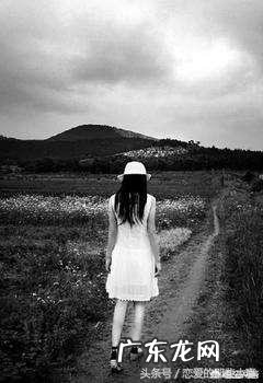 如何看待男友为给女友生日惊喜超速开车,但是耽误了女友的舞蹈课被女友抱怨而愤怒痛哭?