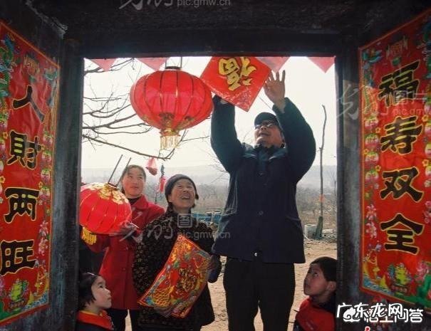 二十九是绝日，大年三十是立春，为什么只能在年二十八前贴对联挂灯笼？有什么说法吗？