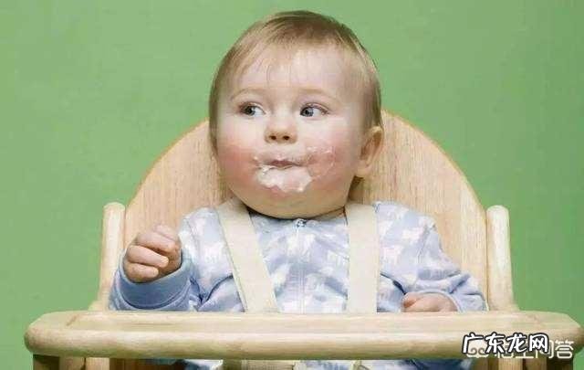 宝宝发育迟缓有哪些迹象？