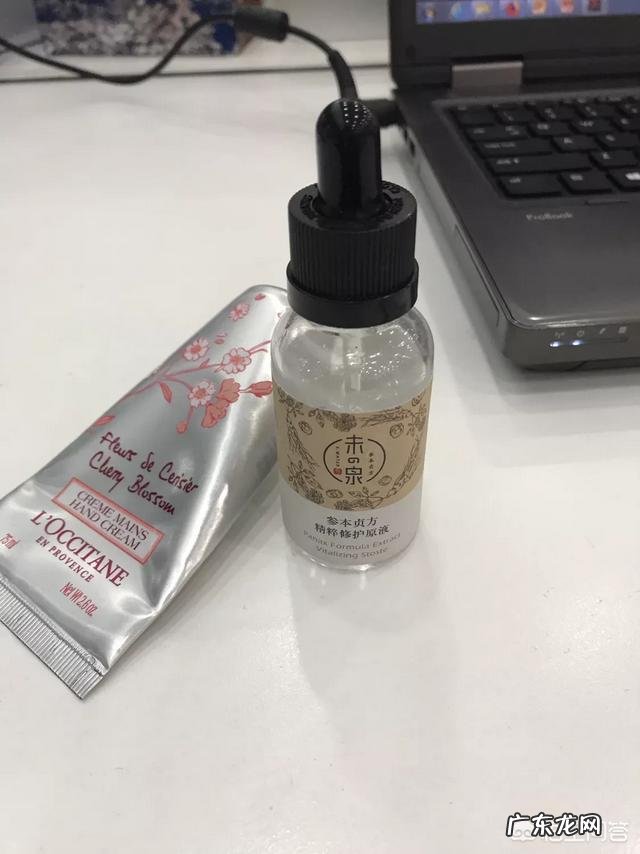 哪款化妆品的控油、补水效果明显?