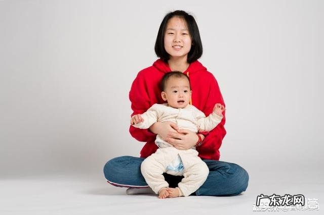 40多岁生二胎的妈妈们,现在是后悔还是庆幸?
