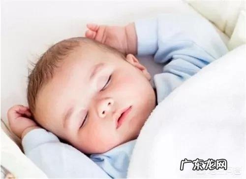 三个月宝宝应该如何喂养？