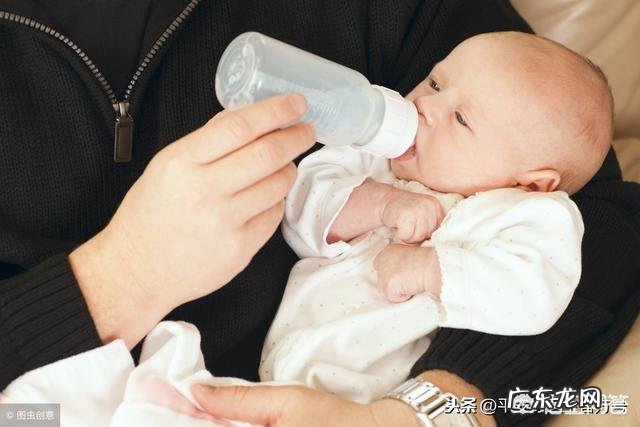 三个月宝宝应该如何喂养？