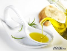 减肥瘦身大概一年了，现在吃饱饭或者是多吃点油就拉肚子，是怎么回事？