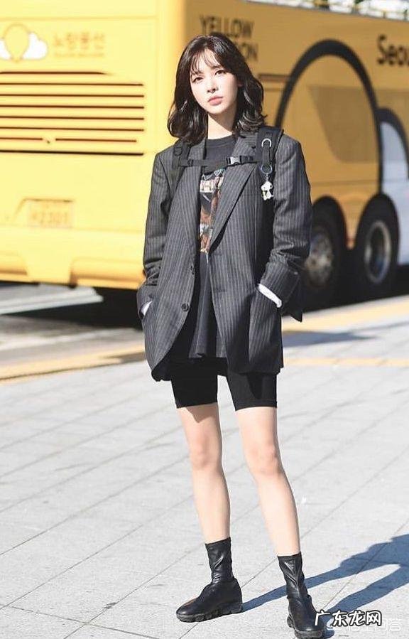 开春了,有哪些简单、时髦且能显年轻的小外套?