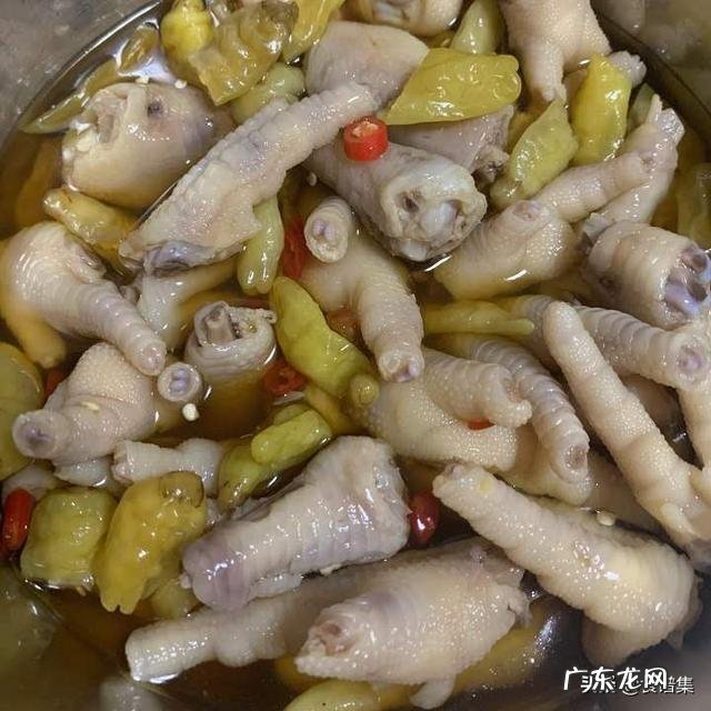 最近狂爱吃泡椒凤爪,怎么做?