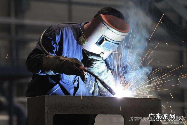 我想问一下我是机电一体化专业有什么发展方向还是转行好一点?