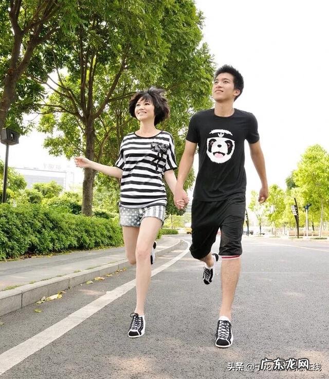 女朋友被别人搭讪,还同意了加微信怎么办?