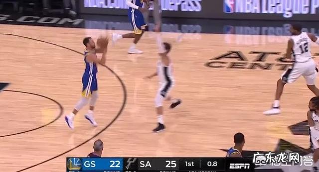 库里最近三分不准,但增加了投射次数,目前三分进球总数落后哈登多少?有无反超可能?