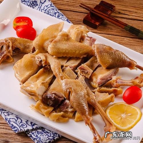 快过年了,今年你家的年夜饭想做几个菜?吃什么?