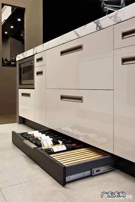 最流行的酒柜,怎么装修才能高大上呢?