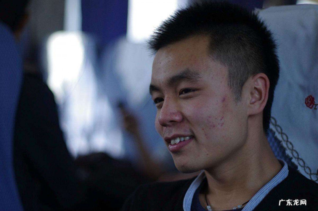 如何快速祛痘美白