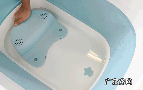 怎样给小宝宝选择一款使用方便又安全的浴盆?