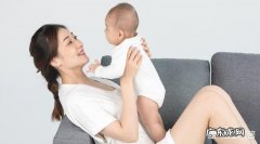 宝宝到底啥时候添加辅食合适呢？