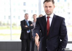 摩羯座8月份财运