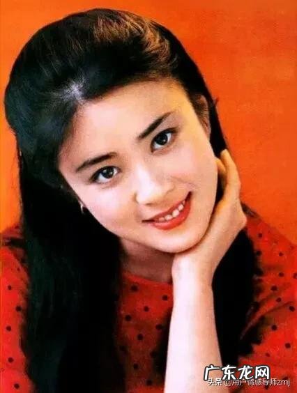 为什么漂亮的女人能把男人迷住?