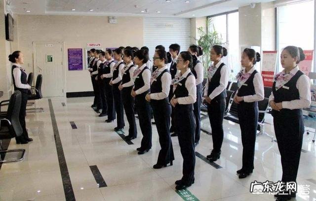 公司每天开晨会说的都是那几件事,很无聊,还有必要开吗?