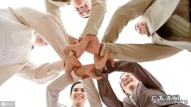 公司每天开晨会说的都是那几件事,很无聊,还有必要开吗?