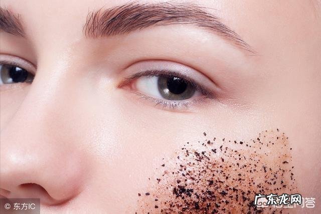 请问花好多钱在护肤品上皮肤依然暗沉怎么办呢?