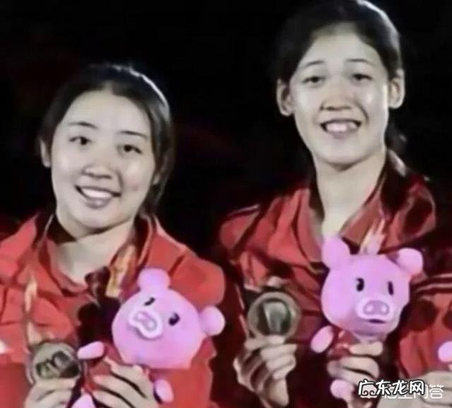 中国女排放假3天,李盈莹少女心爆棚,抵达天津第一时间就是接睫毛做美甲,你怎么看?