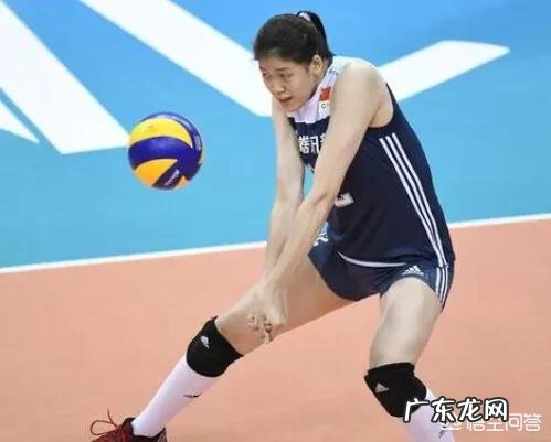 中国女排放假3天,李盈莹少女心爆棚,抵达天津第一时间就是接睫毛做美甲,你怎么看?