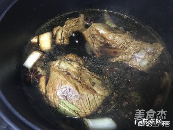 有哪些酱香美食吃一次就让人难以忘怀?