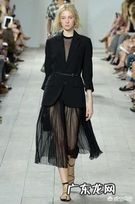 有哪些秋装搭配实用又时髦的？