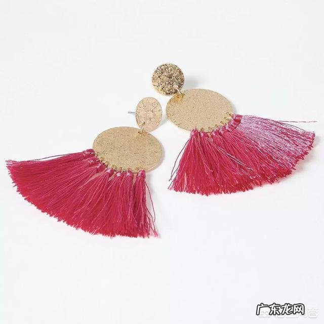 女人最喜欢的首饰是什么品牌?