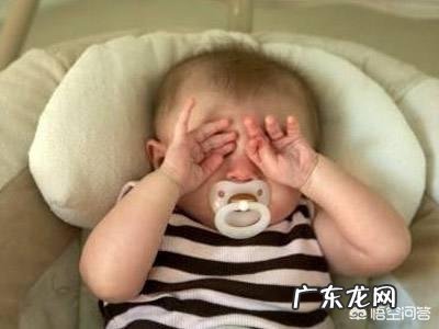 宝宝晚上睡觉总是翻来覆去,可能是哪些原因?