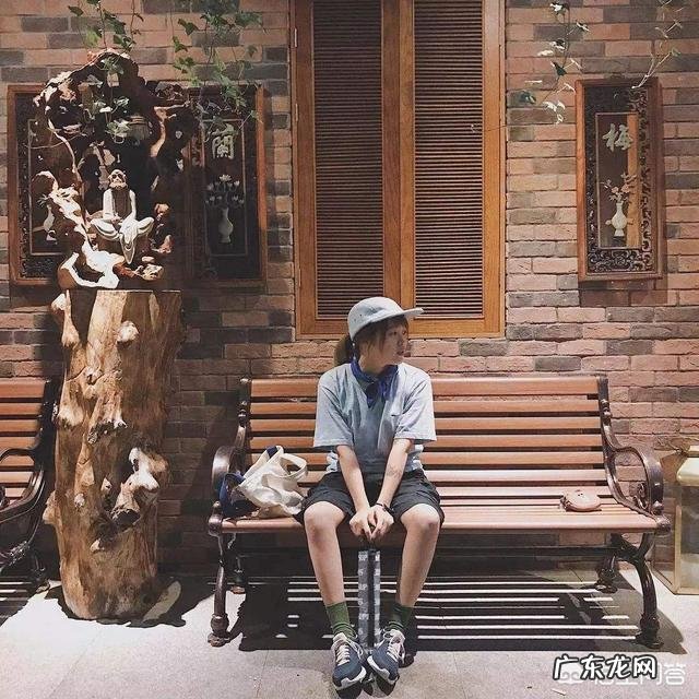 有哪些好看时髦的T恤搭配好看?