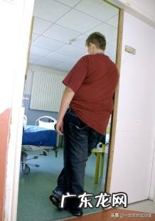 青春期男孩怎么教育比较好?