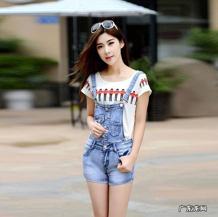 牛仔元素穿搭推荐