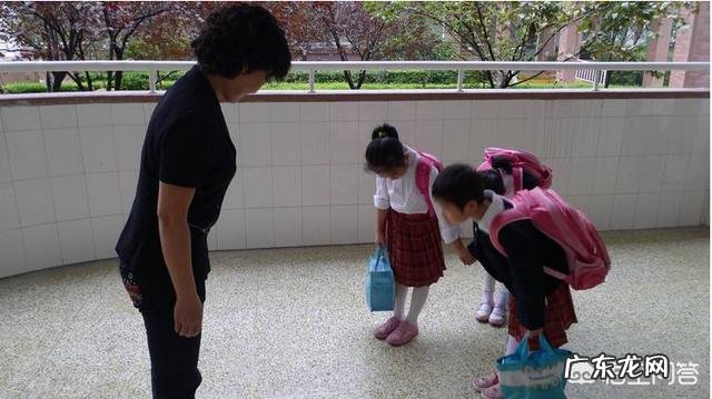 该如何培养宝宝懂礼貌?