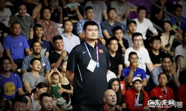 你认为现在的韩国男篮和中国男篮是一个级别的球队吗?为什么?