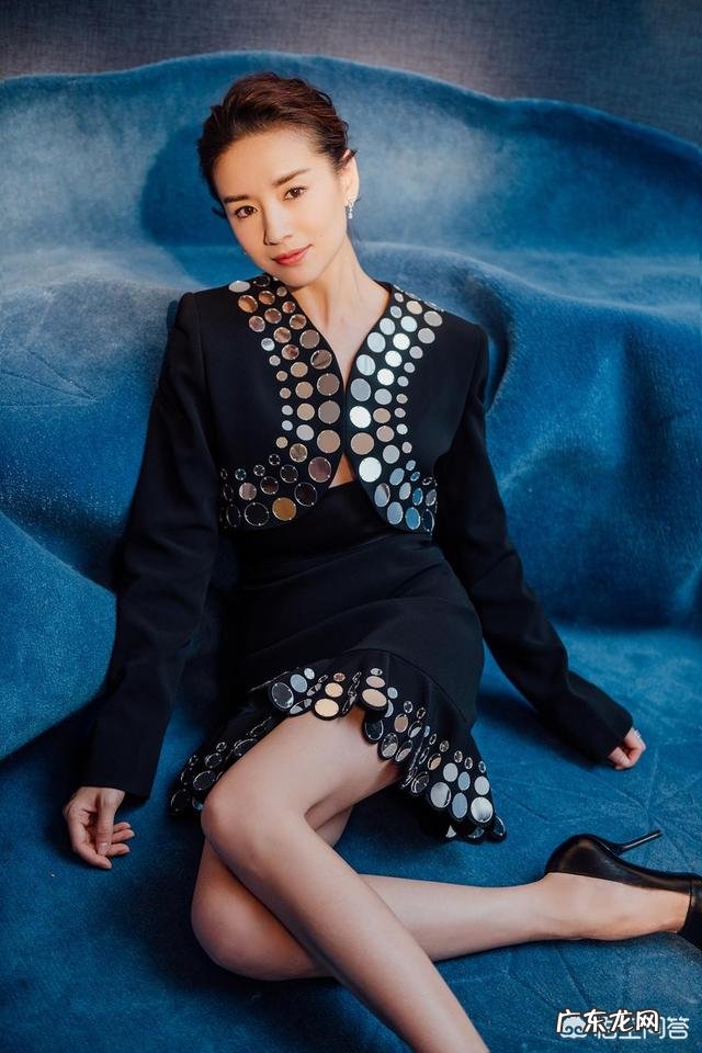 郑秀文回应许志安出轨：人谁无过，婚姻中，为什么男方出轨更容易被原谅？