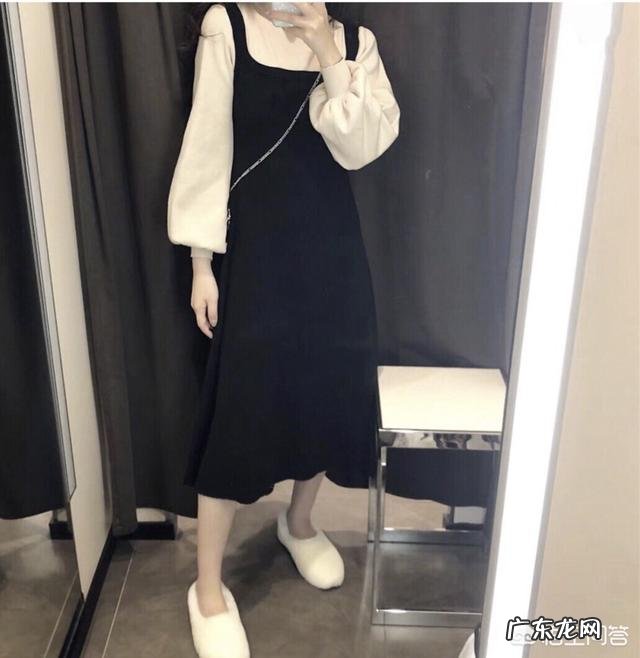 针织连衣裙如何搭配才好看？