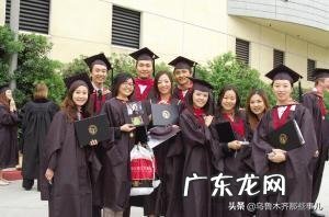 请问清华北大怎么看待当前社会对其育人导向方面的质疑？