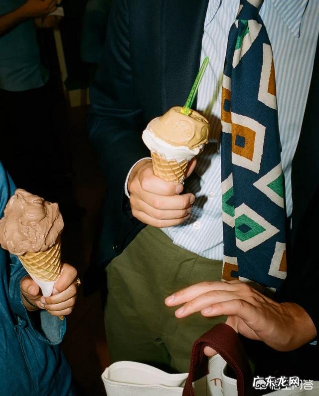 拍照时如何搭配领带更帅?