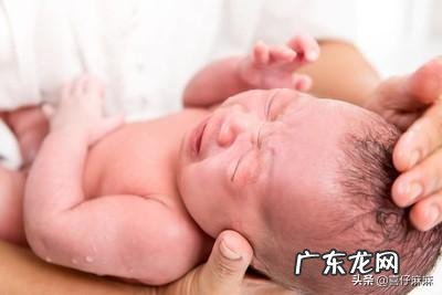 宝宝出生多久就要补钙?