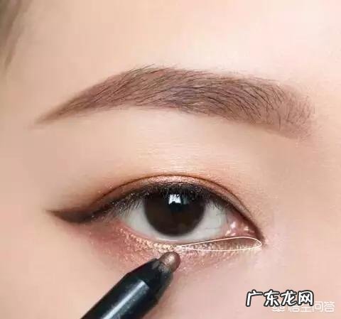 如何画出整容级大眼妆?