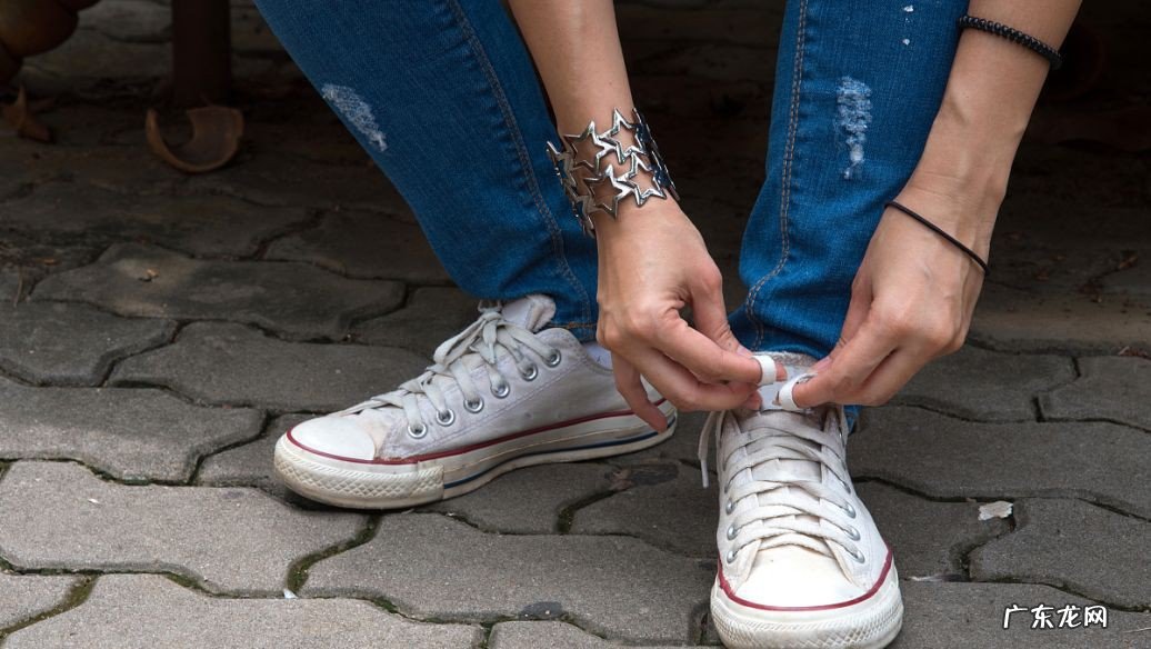 超级帅的系鞋带方法