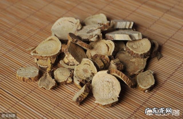 手上经常起小水泡是怎么回事?