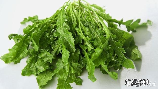 荠菜饺子里的荠菜要不要用开水焯一下影响口感吗?