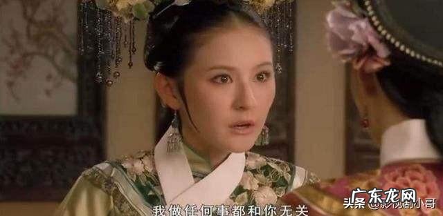 《甄嬛传》大结局中,叶澜依自杀时为何将手放在铜盆中?