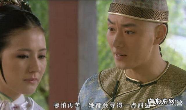 《甄嬛传》大结局中,叶澜依自杀时为何将手放在铜盆中?